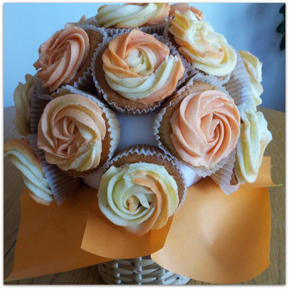 Cupcake Blumen Bouquet - Cupcake Hexerl